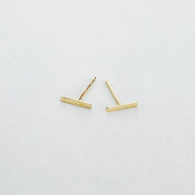 Load image into Gallery viewer, AURORA BAR EARRINGS 14KT YELLOW GOLD