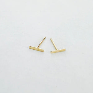 AURORA BAR EARRINGS 14KT YELLOW GOLD