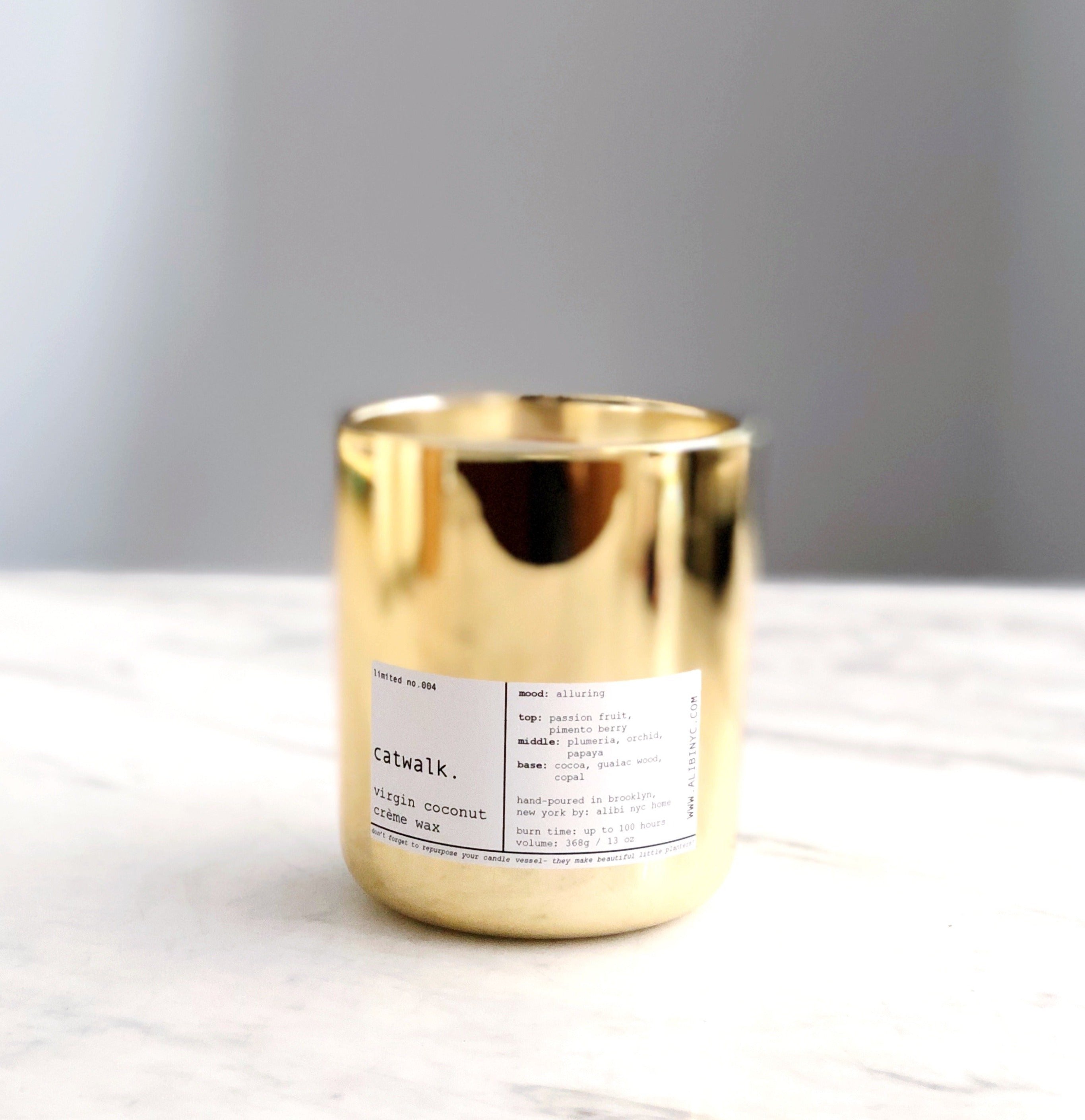 BUBBLE CANDLE  100% SOY CANDLE – ALIBI NYC